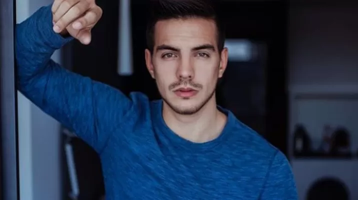 El actor Vadhir Derbez contó en una transmisión en vivo lo mucho que sufrió El actor Vadhir Derbez contó en una transmisión en vivo lo mucho que sufrió