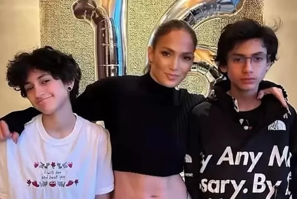 Jennifer Lopez y sus hijos. Foto: Instagram Jennifer Lopez y sus hijos. Foto: Instagram