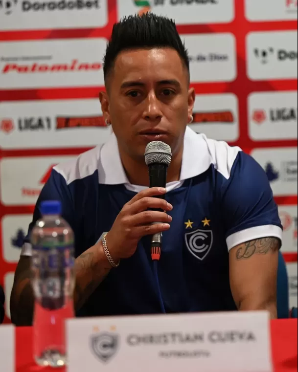 Hinchas del Cienciano reaccionaron contra la contratación de Christian Cueva/Foto: Instagram