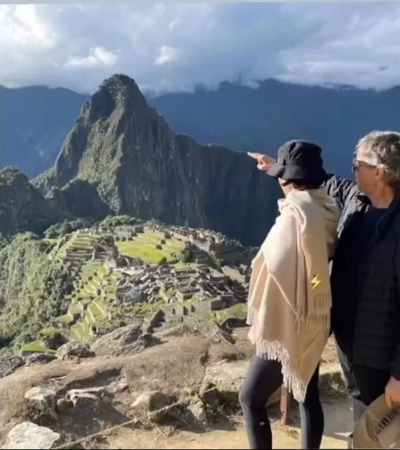 Humberto Zurita pasó unos días en Cuzco junto a su pareja Stephanie Salas 