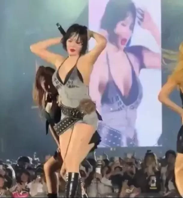 La cantante surcoreana Hyuna interpretaba su éxito 'Bubble Pop!' cuando perdió el conocimiento / Captura La cantante surcoreana Hyuna interpretaba su éxito 'Bubble Pop!' cuando perdió el conocimiento / Captura