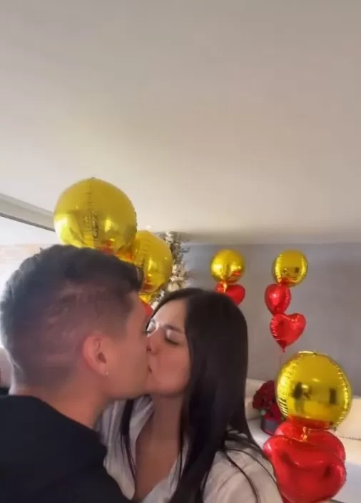 Ignacio Baladán sorprendió a su novia Natalia Segura en su cumpleaños/Foto: Instagram Ignacio Baladán sorprendió a su novia Natalia Segura en su cumpleaños/Foto: Instagram