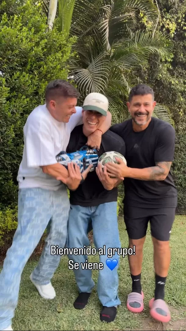 Los exguerreros celebraron la próxima paternidad de Hugo García con un gesto que llamó la atención en redes. Video: Instagram