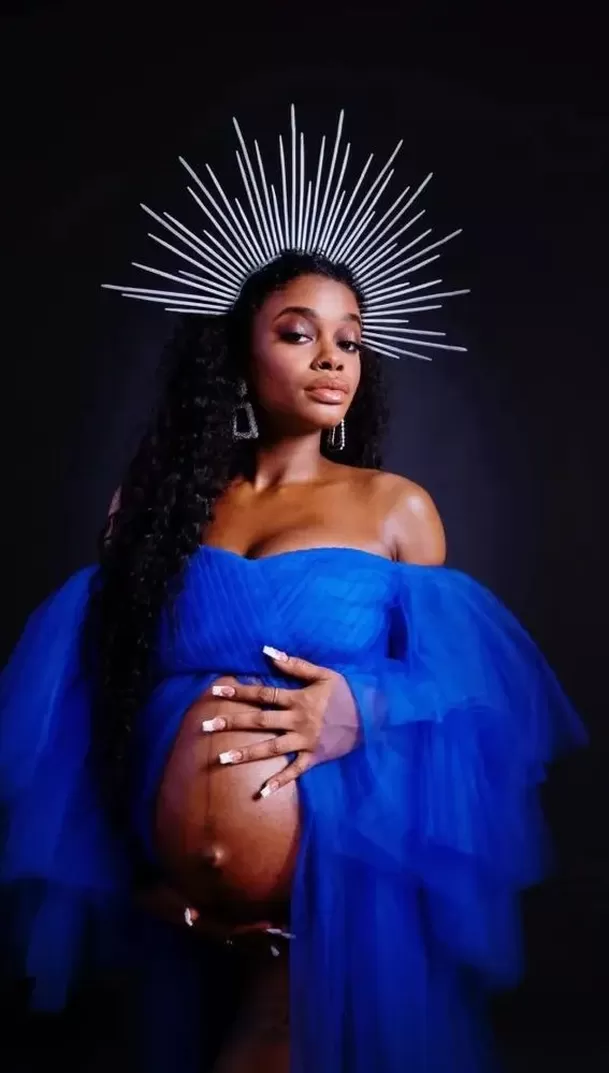 La familia de Imani —incluido su hijo de 3 años, sus padres y dos hermanos menores— está lidiando con el dolor de su pérdida. Foto: Instagram