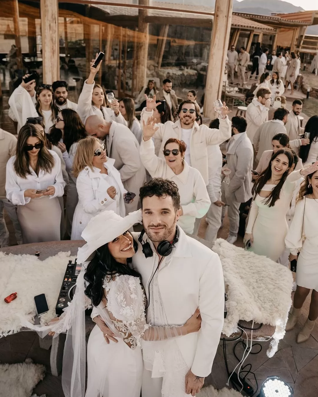 Daniela Núñez Dodero y Renzo Cipolla se casaron en junio en una ceremonia espiritual en Cusco / Instagram