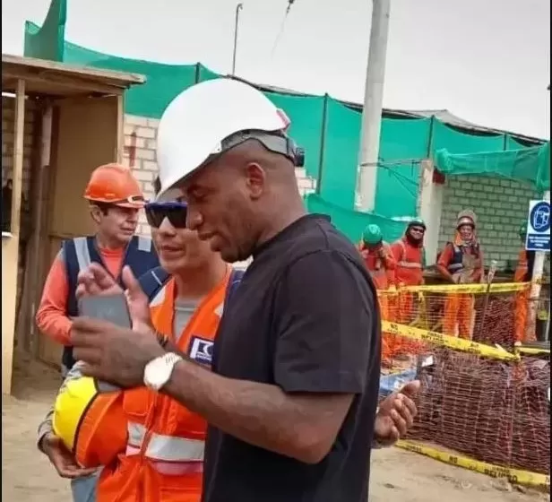 Jefferson Farfán inició la construcción del Power Center denominado 'Km40' en julio de este año/Foto: X Ric La Torre