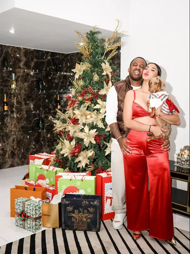 Jefferson Farfán recibió la Navidad con Xiomy Kanashiro / Instagram