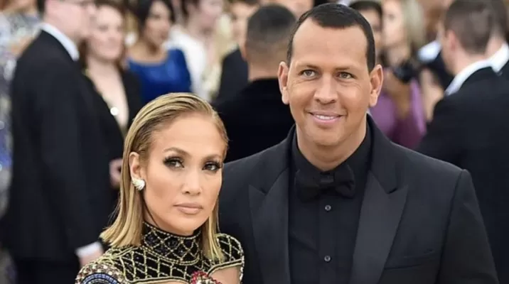 Alex Rodríguez fue captado con una señorita Alex Rodríguez fue captado con una señorita