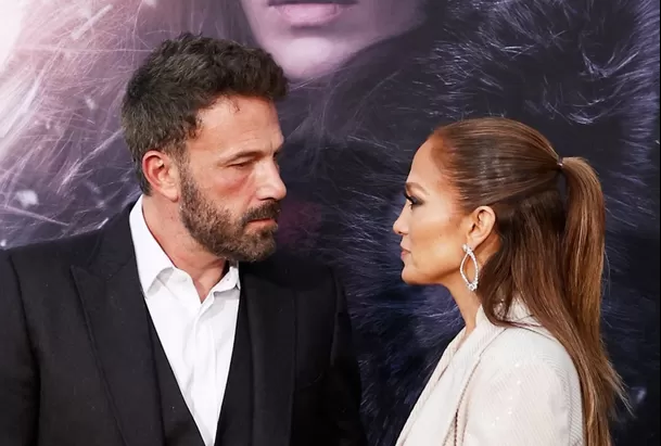 Tras dos años casados, Jennifer Lopez y Ben Affleck anunciaron su divorcio en agosto de 2024. Fuente: AFP