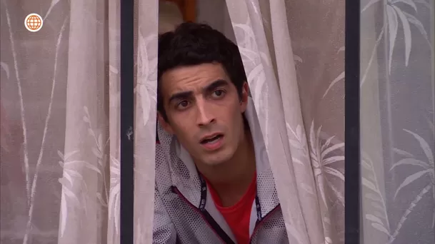 Jimmy corrió enfurecido de celos tras Alessia para reclamarle por Juan Pablo. Fuente: AméricaTV