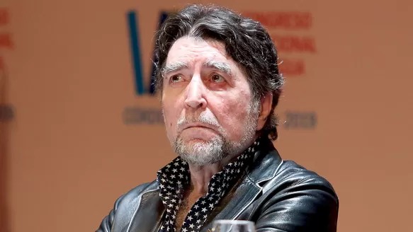 Joaquín Sabina reapareció luego de salir del hospital done fue atendido en febrero tras caer del escenario durante concierto 