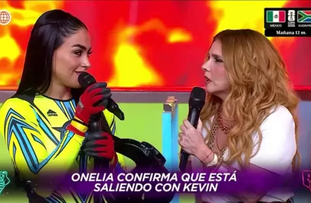 Johanna San Miguel felicita a Onelia Molina por terminar con Mario Irivarren / América Tv Johanna San Miguel felicita a Onelia Molina por terminar con Mario Irivarren / América Tv