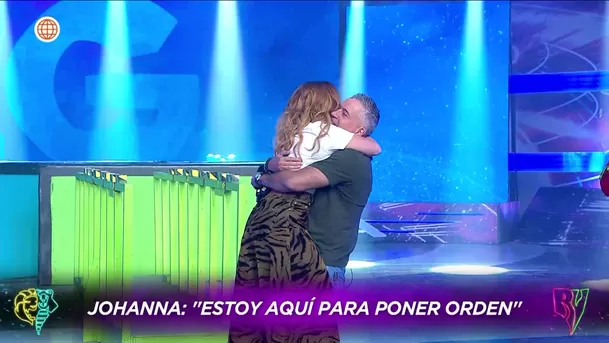 Johanna San Miguel protagonizó conmovedor abrazo con Mathías Brivio tras 11 años / AméricaTV Johanna San Miguel protagonizó conmovedor abrazo con Mathías Brivio tras 11 años / AméricaTV