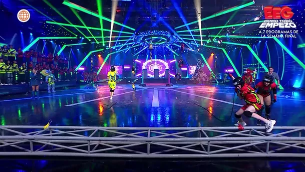 Josi venció a Valentino en reto de fuerza extrema / AméricaTV Josi venció a Valentino en reto de fuerza extrema / AméricaTV