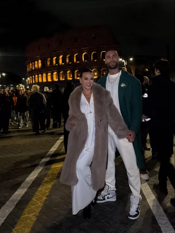 Angie Arizaga y Jota Benz se comprometieron este año en Italia / Instagram