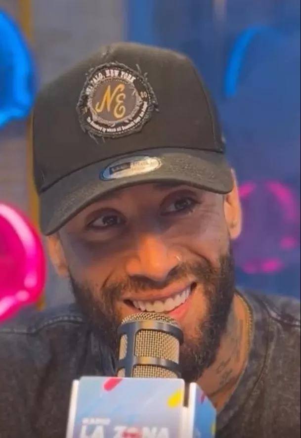 Jota Benz se enteró de las declaraciones de Angie Arizaga sobre perdonar una infidelidad y no dudó en reaccionar / Captura 