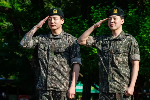 Jungkook y Jimin finalizaron su servicio militar / Foto: AFP