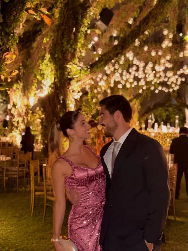 Karime Scander presentó a Alexander Bernhard en redes sociales durante la boda de una amiga en abril de este año / IG: @karimescander Karime Scander presentó a Alexander Bernhard en redes sociales durante la boda de una amiga en abril de este año / IG: @karimescander