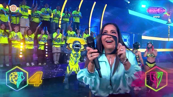 Katia Palma destruyó cámara al celebrar victoria de Rosángela Espinoza / AméricaTV Katia Palma destruyó cámara al celebrar victoria de Rosángela Espinoza / AméricaTV