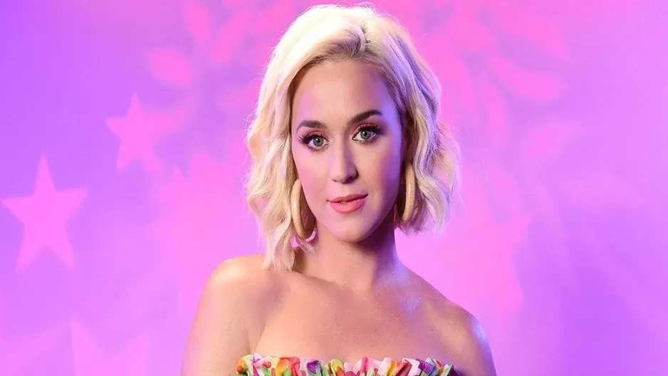 Katy Perry presumió su figura en la playa a seis meses de dar a luz