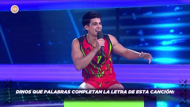 Kevin Díaz interpretaba canción en juego de EEG/ AméricaTV