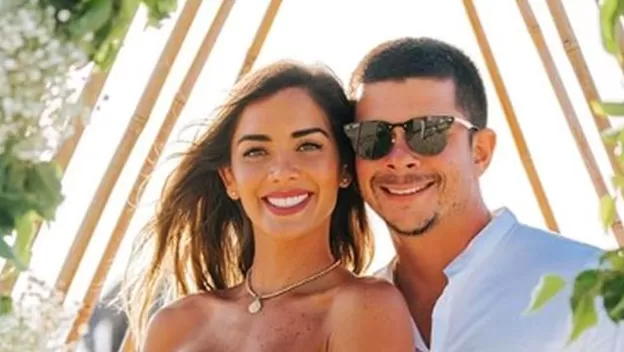 Korina Rivadeneira celebra sus 22 semanas de embarazo con tiernas fotos