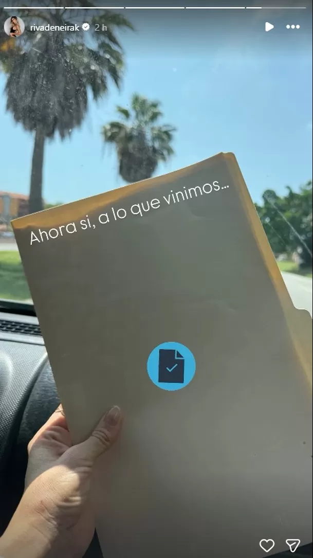 Korina Rivadeneira postea foto de un documento/ Instagram Korina Rivadeneira postea foto de un documento/ Instagram