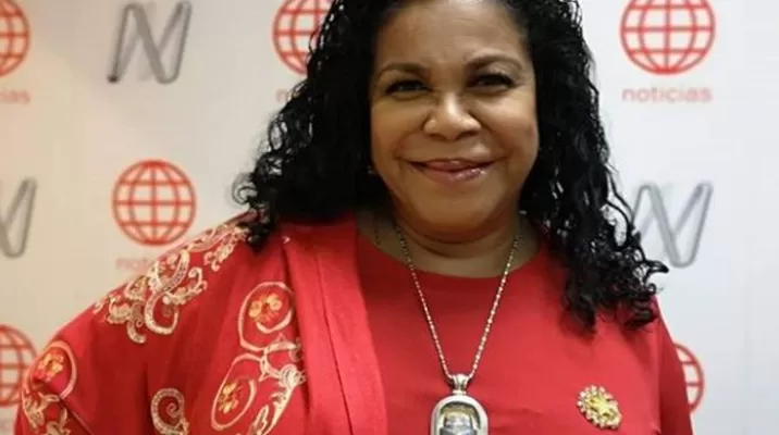 La cantante Eva Ayllón recibe el Premio a la Excelencia en la ceremonia La cantante Eva Ayllón recibe el Premio a la Excelencia en la ceremonia