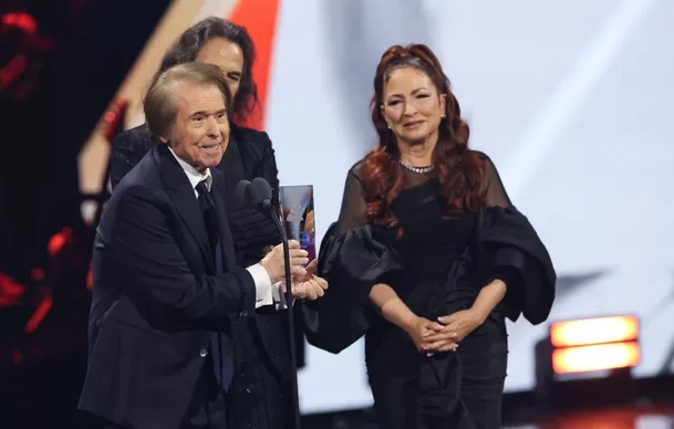 Raphael elegido como Persona del Año en los Latin Grammy 2025 / AFP Raphael elegido como Persona del Año en los Latin Grammy 2025 / AFP