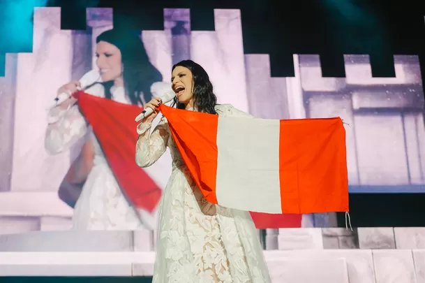 Laura Pausini en Perú / @edgarlescano