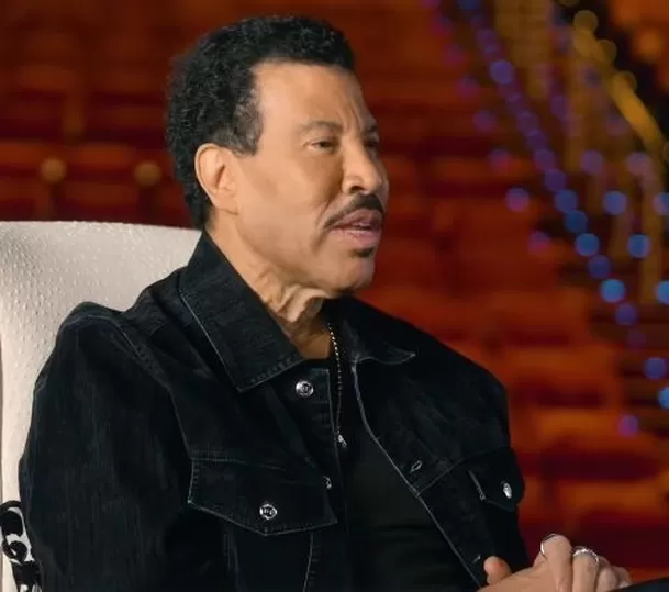 Lionel Richie fue hospitalizado en cuidados intensivos tras su último concierto en St. Louis. Médicos investigan una posible deshidratación leve. Foto: Instagram @lionelrichie