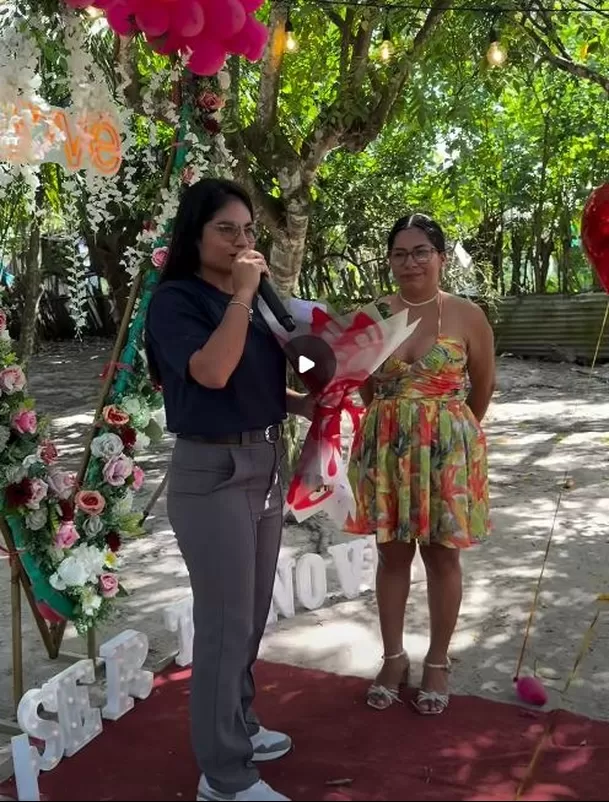 Tania Pinedo se le declaró a Lis Padilla / Instagram Tania Pinedo se le declaró a Lis Padilla / Instagram