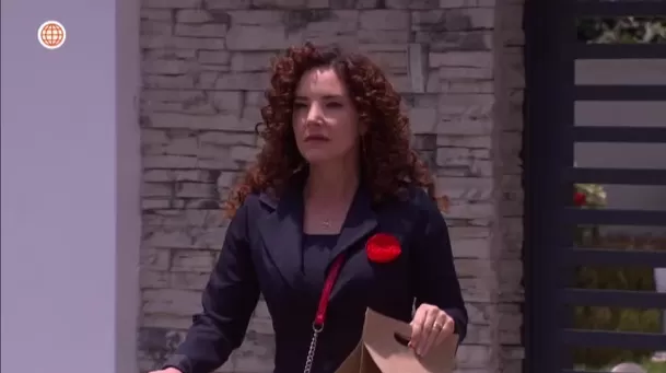 Lorena despreció a Tito y se fue en lujosa camioneta de Francesca / AméricaTV