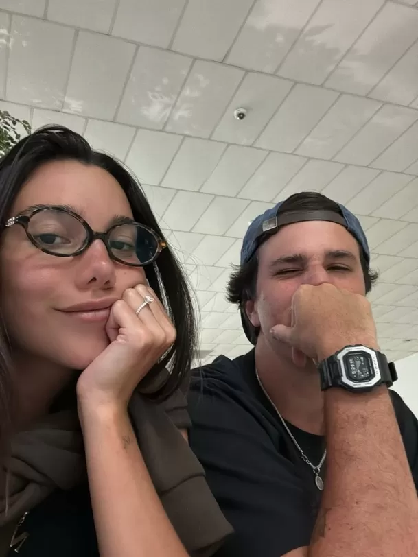 Mafer Neyra y Ernesto Cabieses se comprometieron hace unas semanas durante un viaje / Instagram Mafer Neyra y Ernesto Cabieses se comprometieron hace unas semanas durante un viaje / Instagram