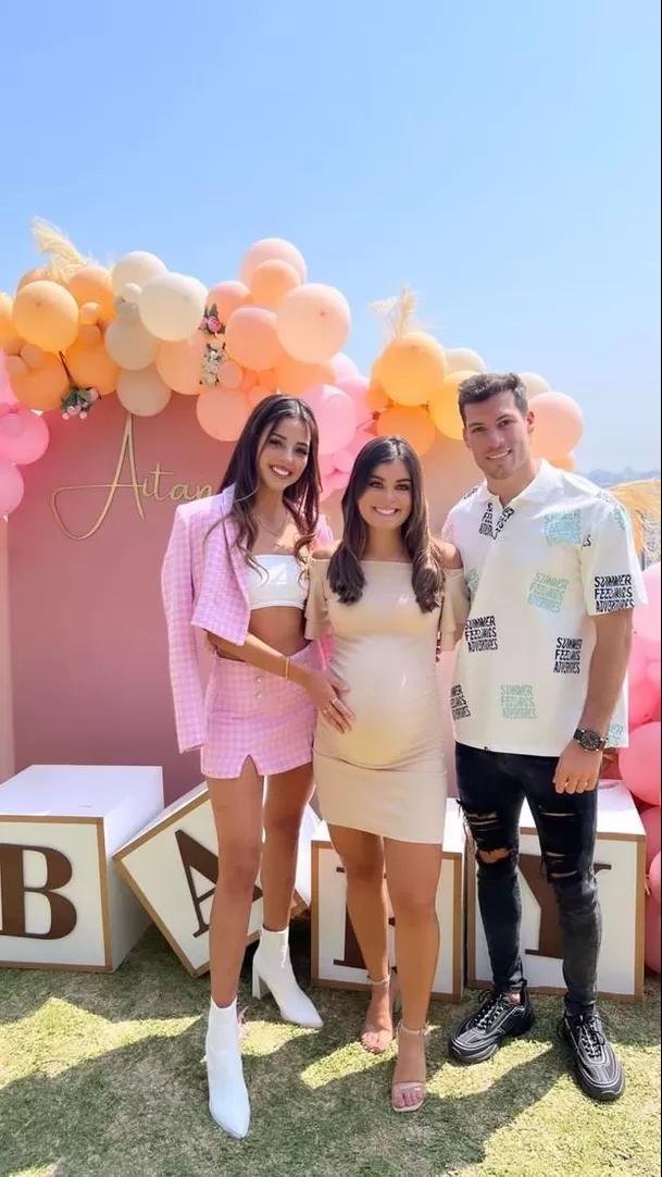 Luciana Fuster y Patricio Parodi en baby shower de Majo Parodi. Fuente: Instagram