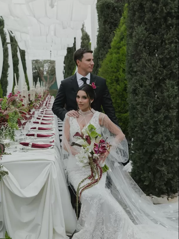 Mafer Neyra y Ernesto Cabieses se casaron el sábado 12 de septiembre / IG: @maferneyra Mafer Neyra y Ernesto Cabieses se casaron el sábado 12 de septiembre / IG: @maferneyra