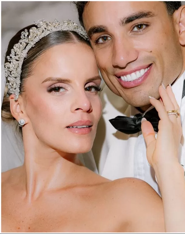 Alejandra Baigorria y Said Palao se casaron en la iglesia San Pedro del Centro de Lima. Foto: Instagram