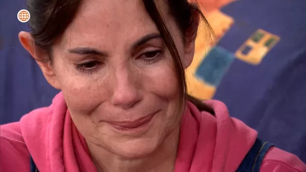 Marcela rompió en llanto al conocer a sus padres. Fuente: AméricaTV