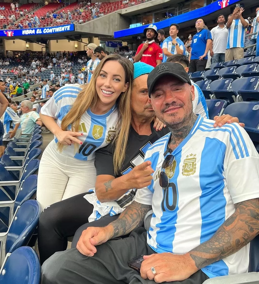 El grupo reunido antes del partido entre Argentina y Ecuador | Imagen: Instagram