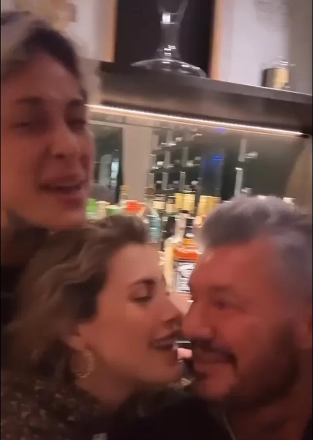 Marcelo y Milett dejaron fluir su amor en una cena familiar junto a la hermana de la modelo/Foto: Instagram