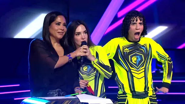 Rosángela Espinoza insinuó "celos" de Onelia Molina por Patricio Parodi. Fuente: AméricaTV Rosángela Espinoza insinuó "celos" de Onelia Molina por Patricio Parodi. Fuente: AméricaTV