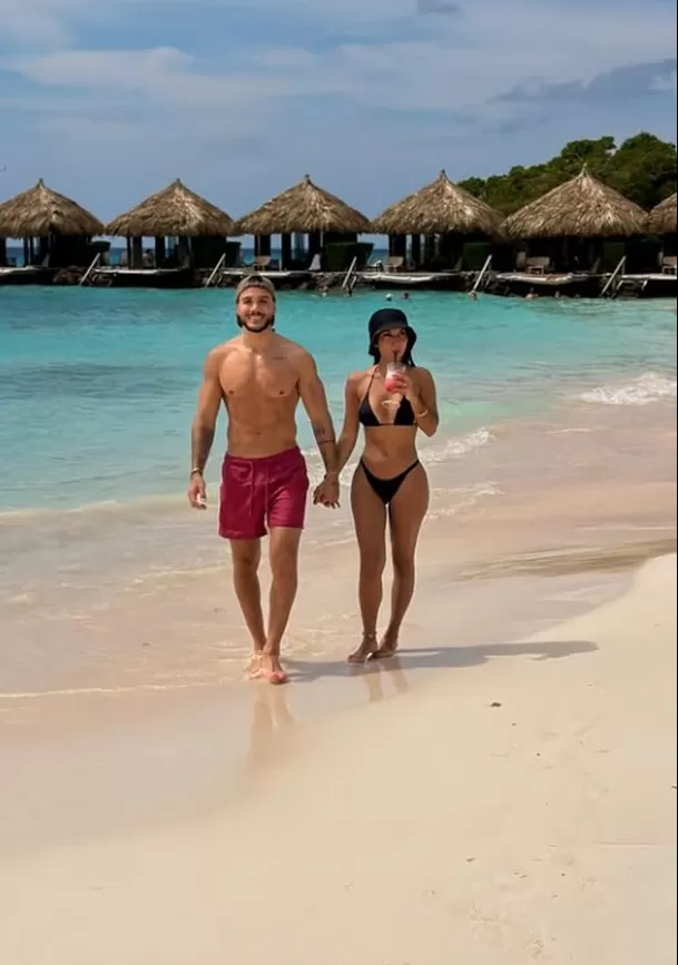 Mario Irivarren reveló cómo le pidió a Tabata Suárez que fuera su novia y aclaró significado del anillo/Foto:IG:@marioirivarren Mario Irivarren reveló cómo le pidió a Tabata Suárez que fuera su novia y aclaró significado del anillo/Foto:IG:@marioirivarren
