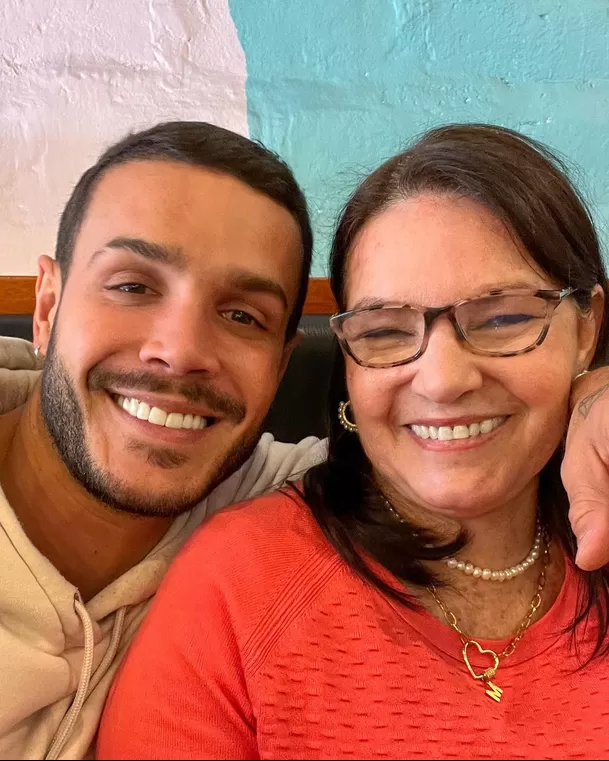 Mario Irivarren expone la razón por la que aún comparte techo con su mamá/ IG: @marioirivarren Mario Irivarren expone la razón por la que aún comparte techo con su mamá/ IG: @marioirivarren