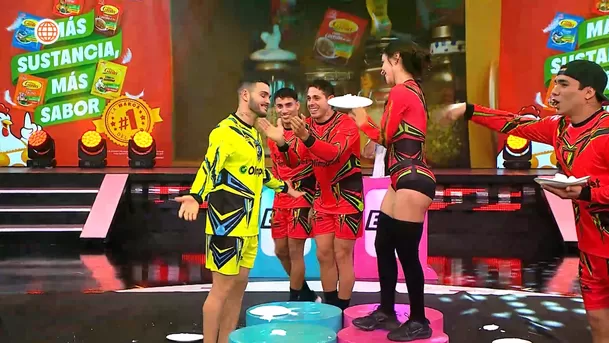 Mario Irivarren sorprendió a Onelia Molina en su cumpleaños. Fuente: AméricaTV Mario Irivarren sorprendió a Onelia Molina en su cumpleaños. Fuente: AméricaTV