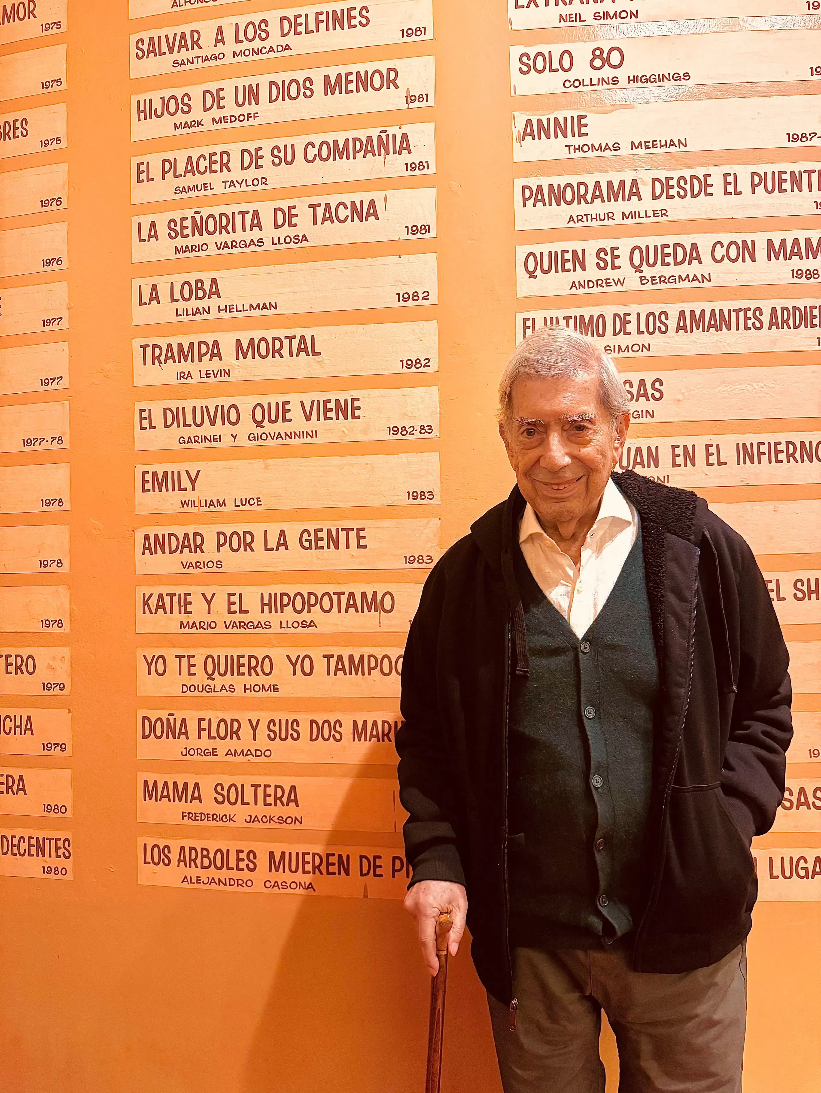 Mario Vargas Llosa recorrió el Teatro Marsano y recordó al fallecido productor y director Osvaldo Cattone / Teatro Marsano 