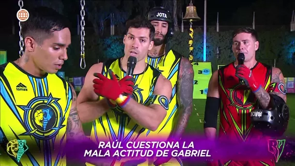 Patricio Parodi hizo un reclamo contra los combatientes  y restaron 50 puntos a sus rivales / AméricaTV