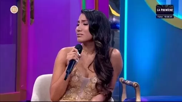 Samahara también mostró su lado más vulnerable. Contó que han sido días difíciles, pero que intenta mantenerse firme por sus hijos. Foto: América TV Samahara también mostró su lado más vulnerable. Contó que han sido días difíciles, pero que intenta mantenerse firme por sus hijos. Foto: América TV
