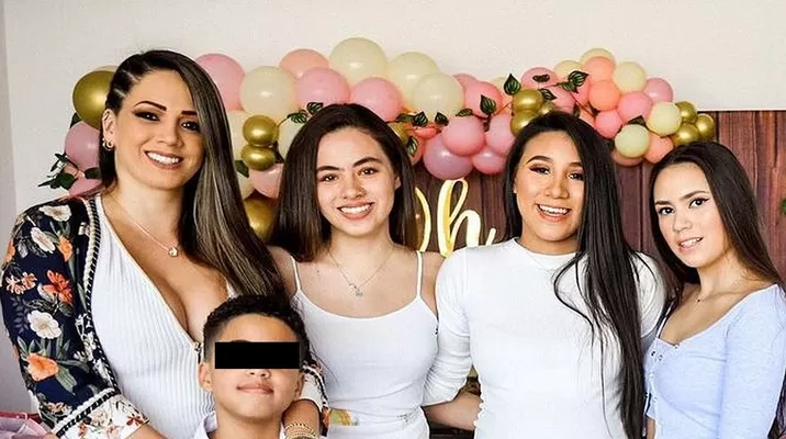 Melissa Klug y sus hijos Melissa Klug y sus hijos