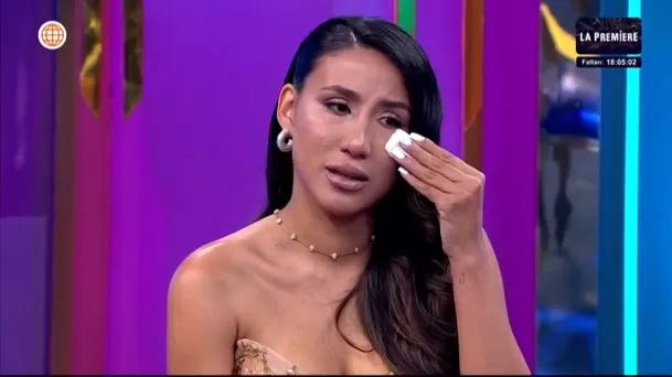 Durante su participación en Esta Noche, Samahara no pudo contener las lágrimas con las palabras de apoyo que le envió la ‘Blanca de Chucuito’. Foto: América TV