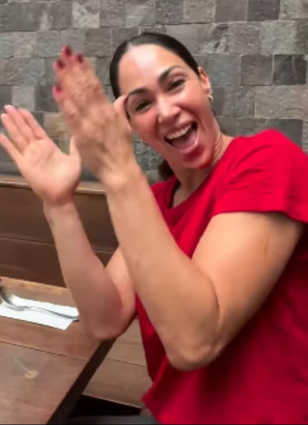 La integrante de Esto Es Guerra, Melissa Loza, fue captada compartiendo un momento familiar junto a su hija Flavia Ramos y el novio de la joven, quien celebró su cumpleaños durante una comida al aire libre. Video: Instagram flaviaramosloza_